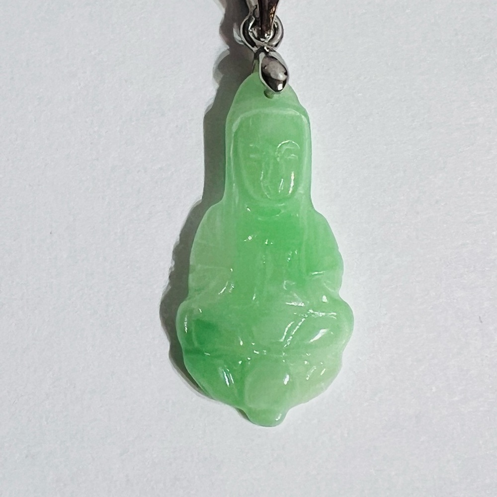 Guanyin jade  pendant